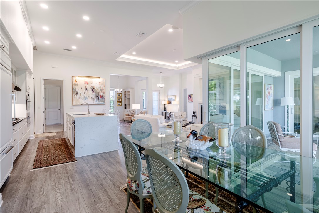 1015 Saint James Lane