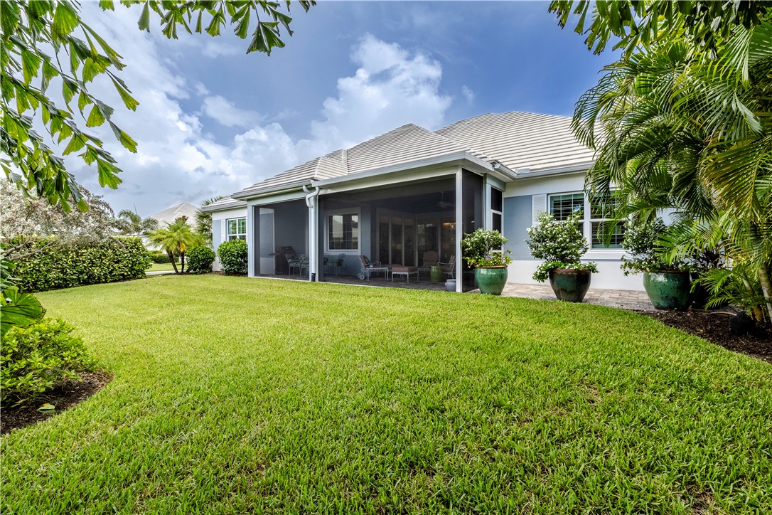 1015 Saint James Lane