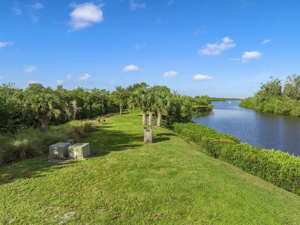 325 Estuary Drive