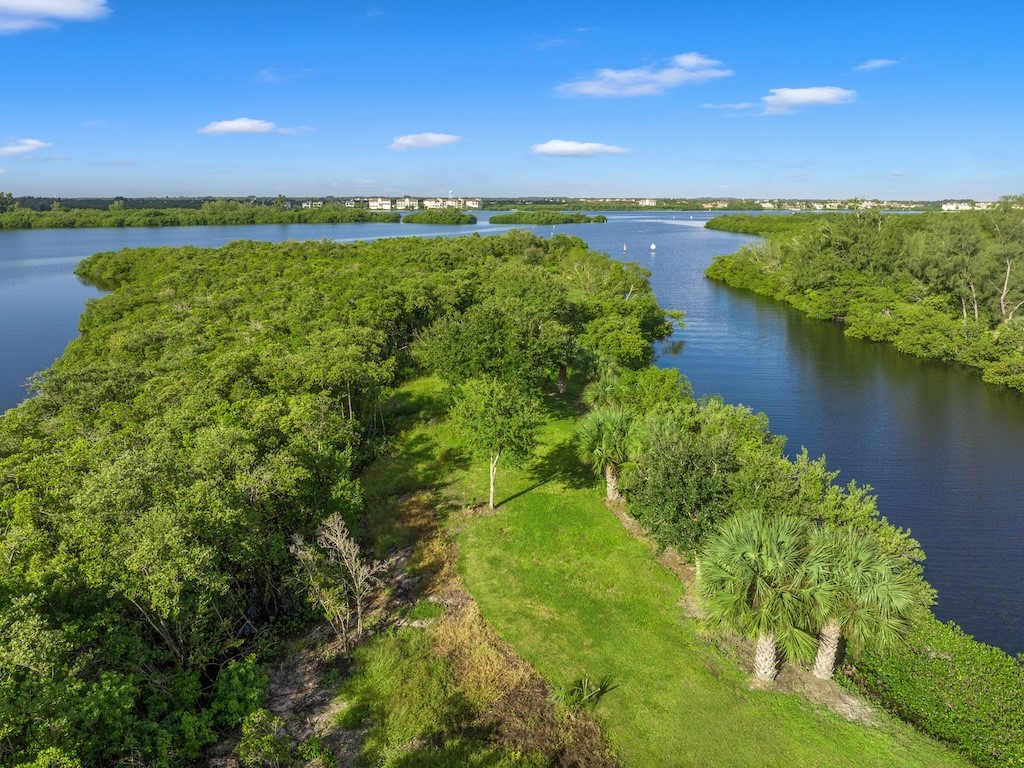 325 Estuary Drive