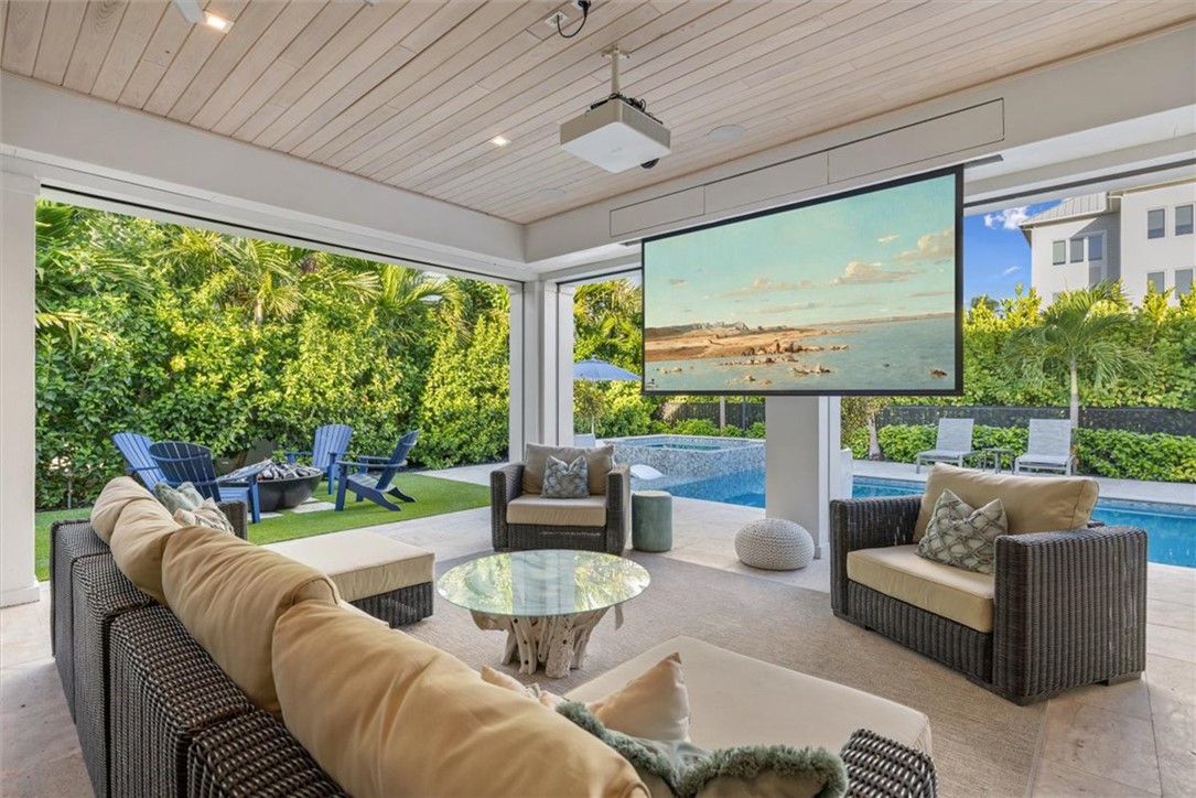 936 Surfsedge Way