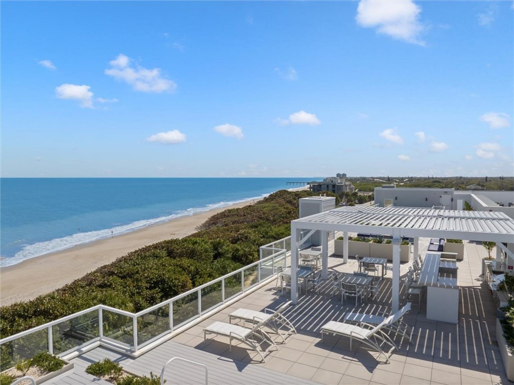936 Surfsedge Way