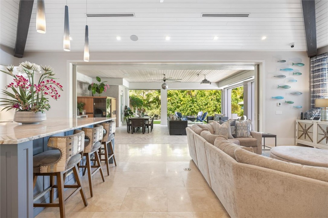 936 Surfsedge Way