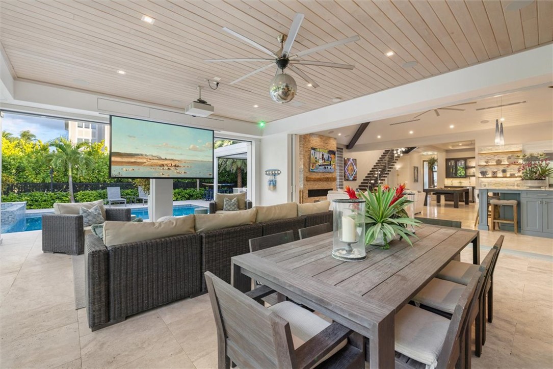 936 Surfsedge Way