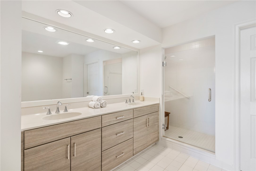 5380 E Harbor Village Drive 103