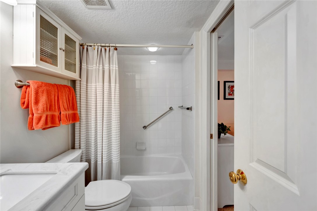 2700 Ocean Drive 105