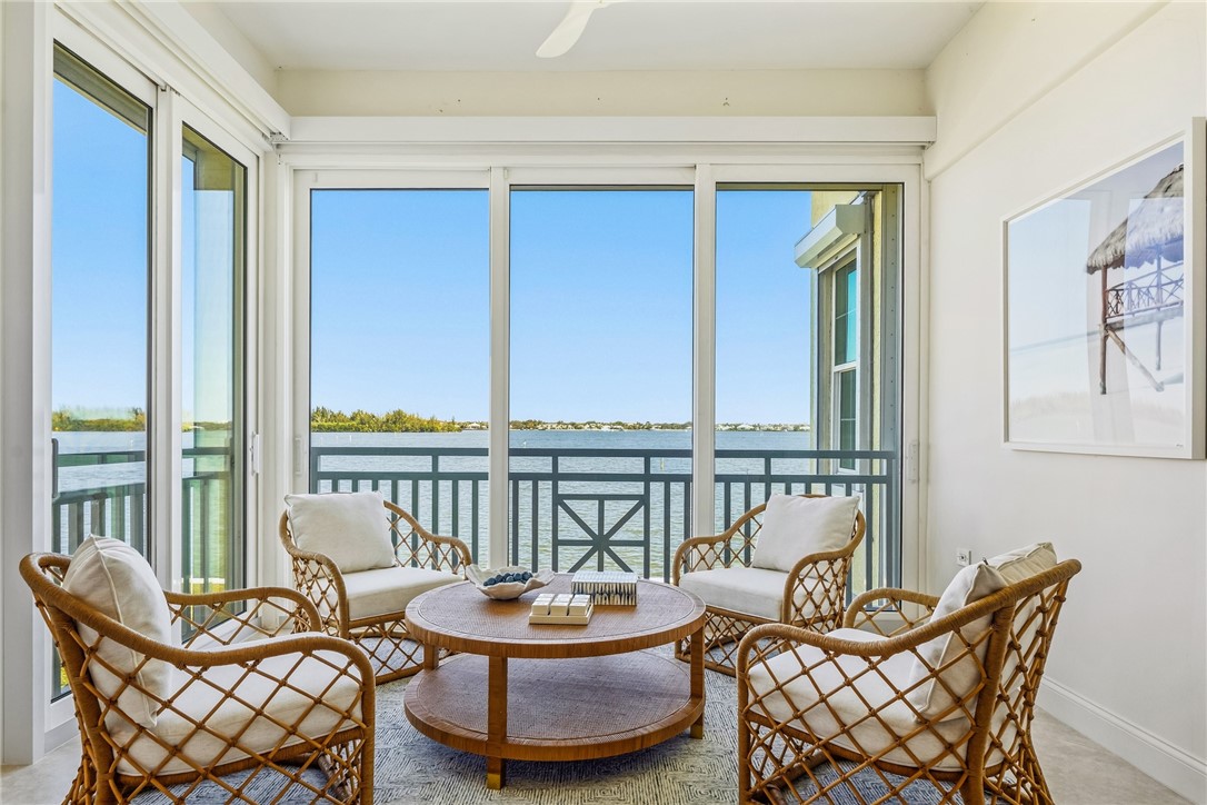 1910 Tarpon Lane 202