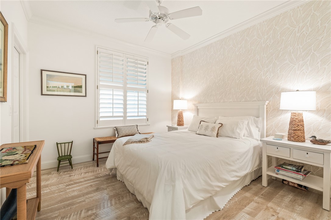1910 Tarpon Lane 202