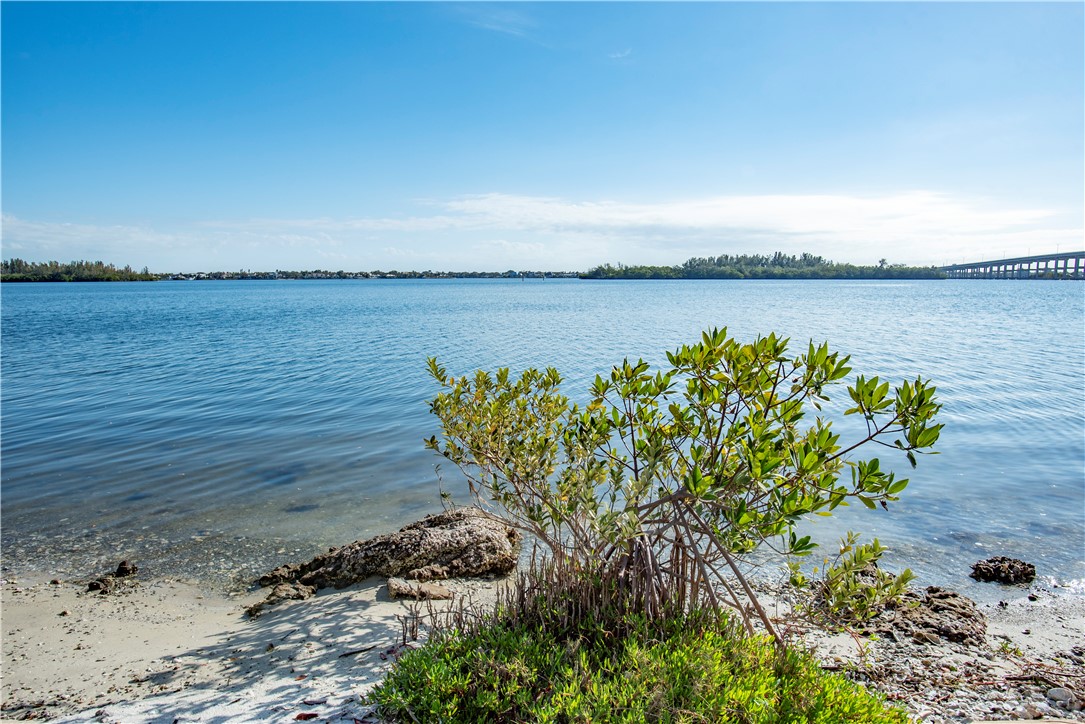 1840 Tarpon Lane D106