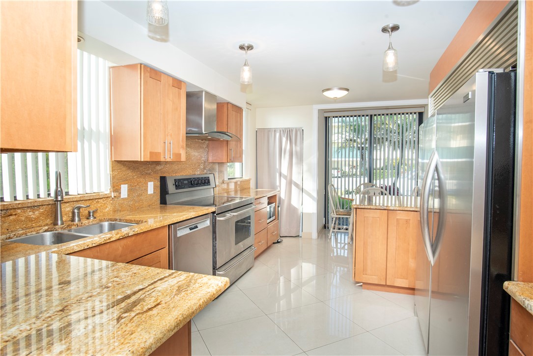 1840 Tarpon Lane D106