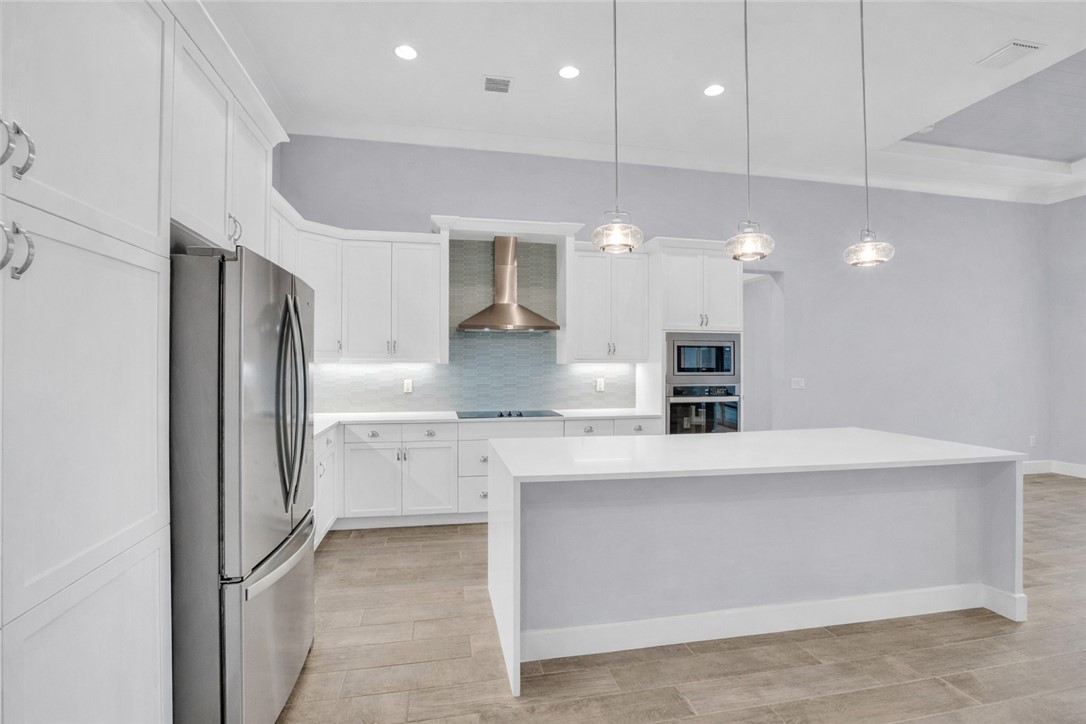 9256 Orchid Cove Circle