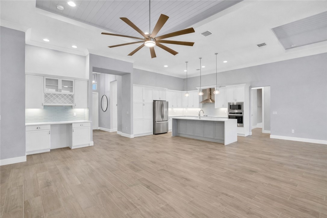 9256 Orchid Cove Circle