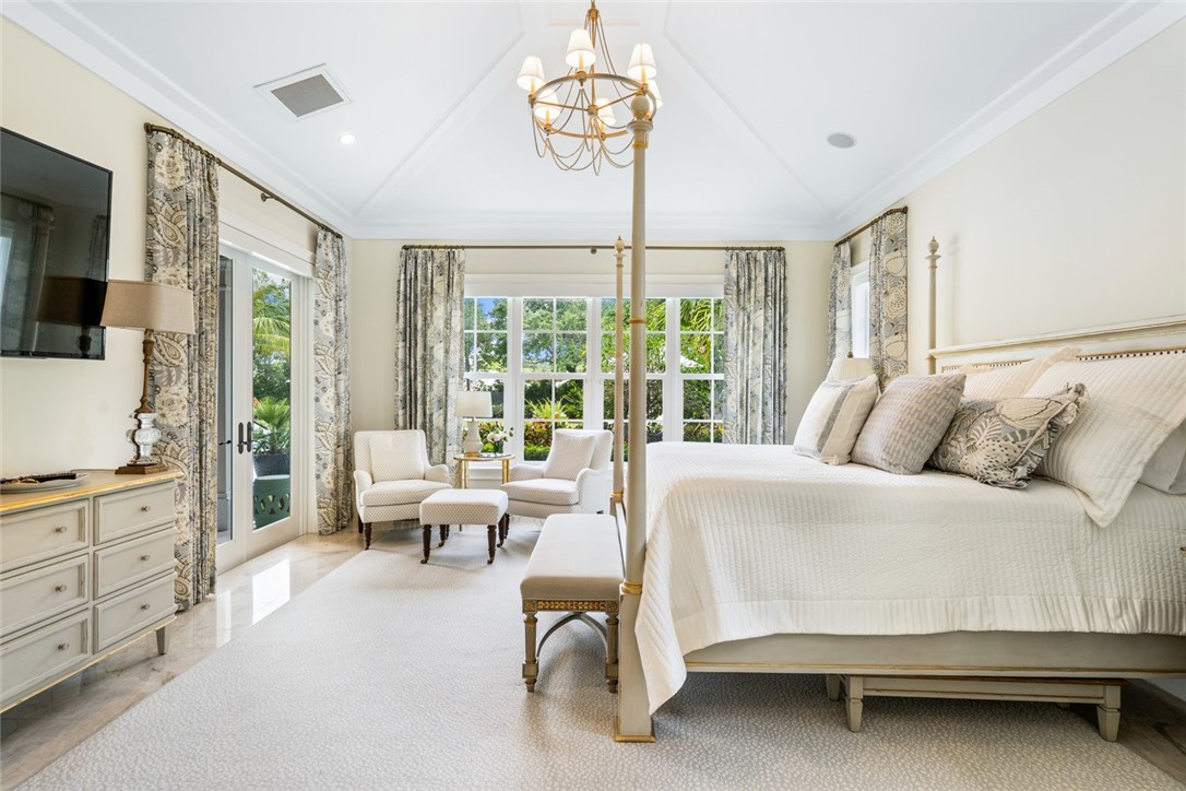 520 Palm Island Lane