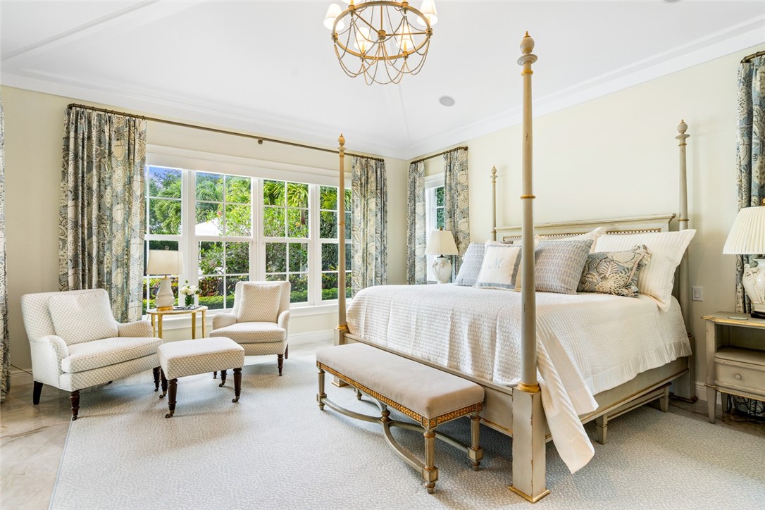 520 Palm Island Lane