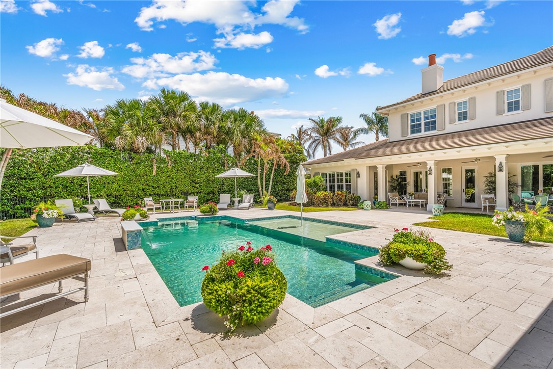 520 Palm Island Lane