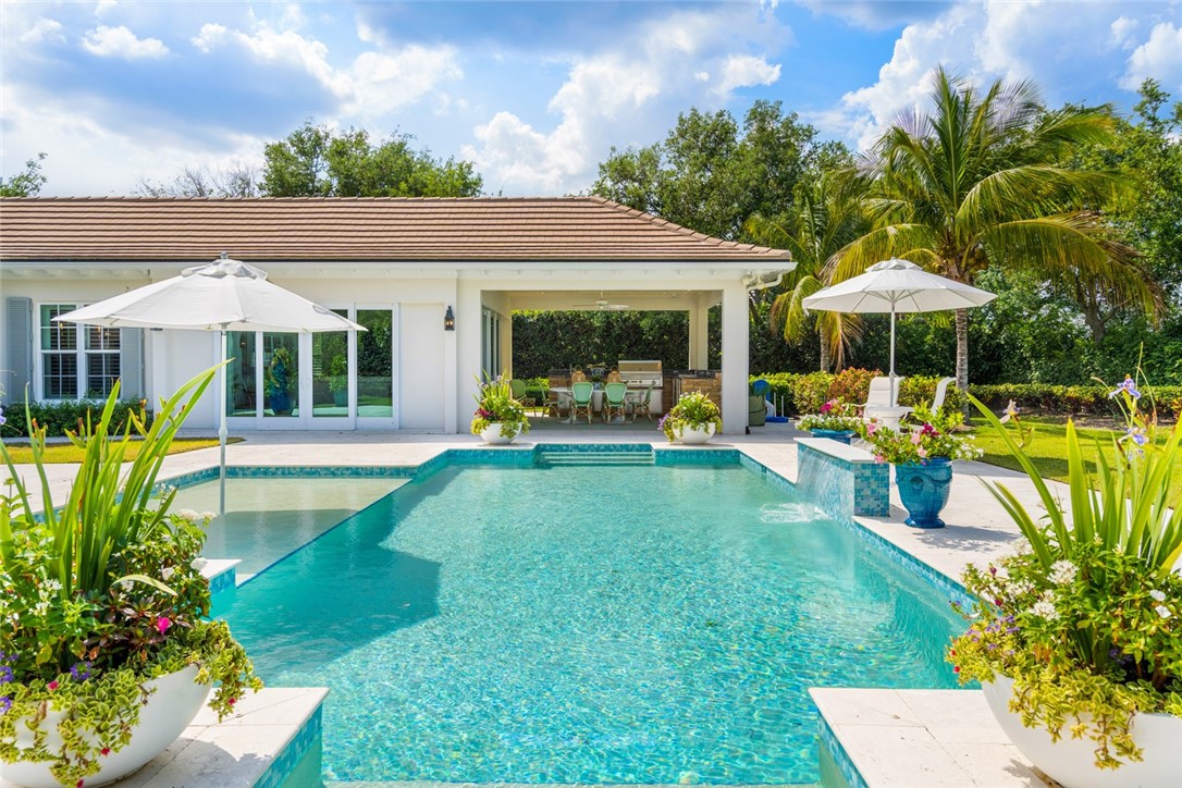 520 Palm Island Lane