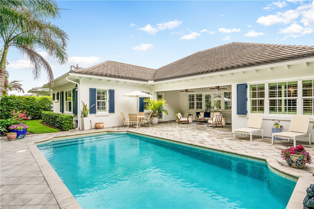 211 Coconut Creek Court