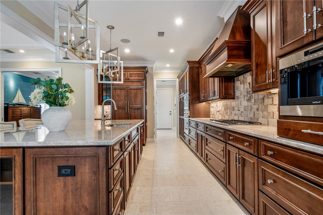 211 Coconut Creek Court