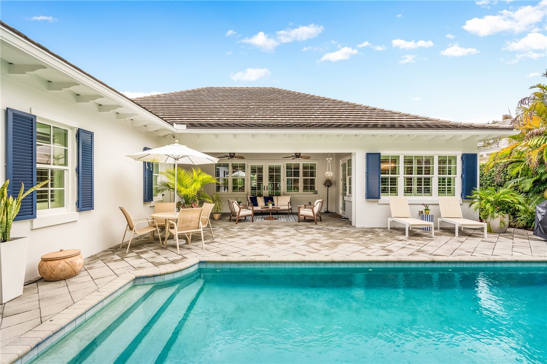 211 Coconut Creek Court