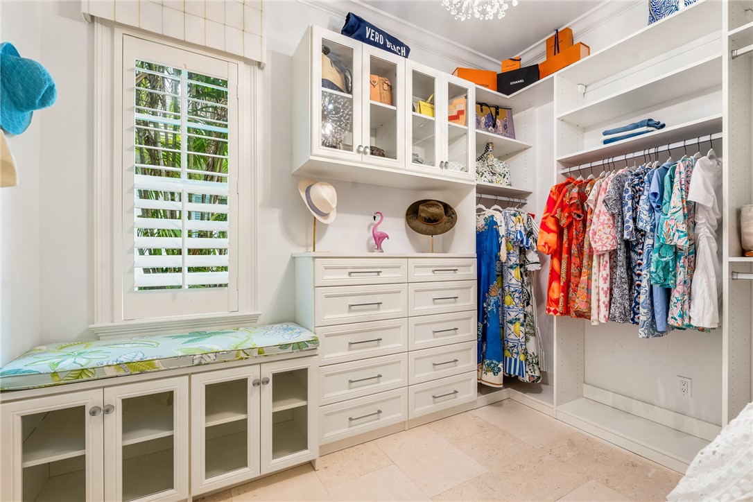 211 Coconut Creek Court