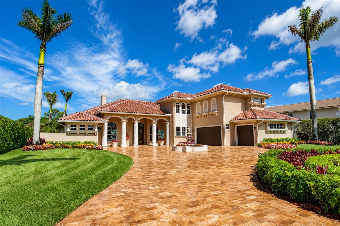 2804 Bent Pine Drive