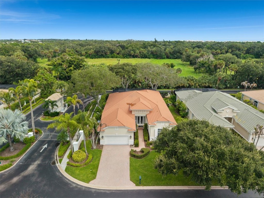 1453 W Island Club Square