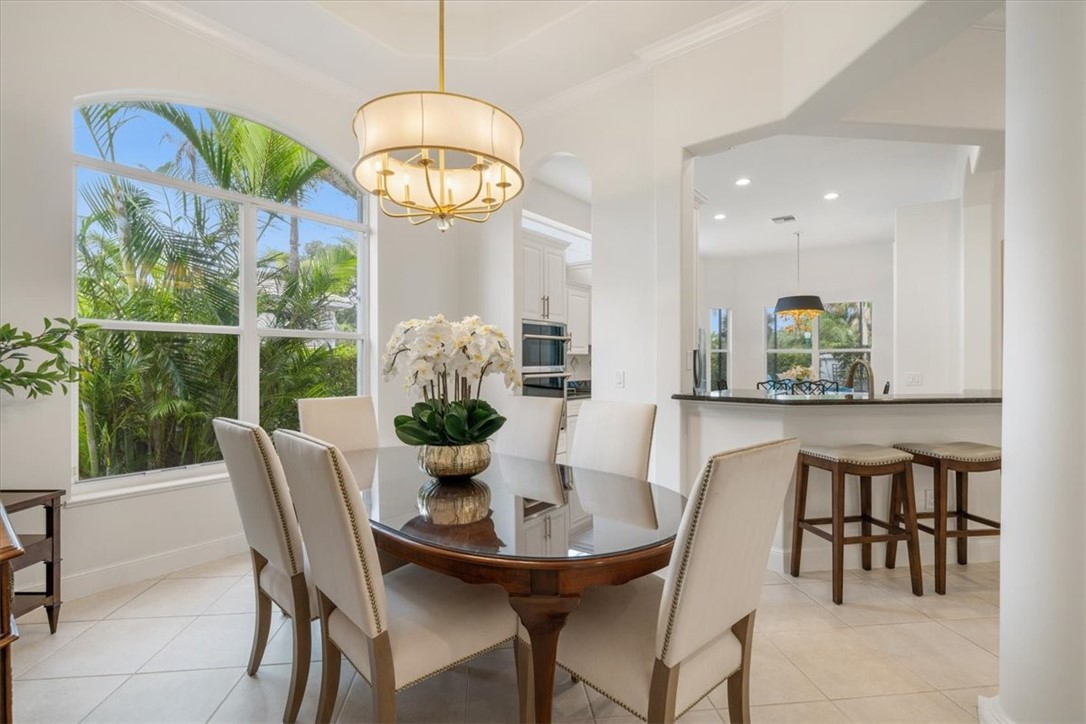 1453 W Island Club Square
