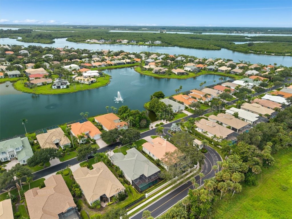 1453 W Island Club Square