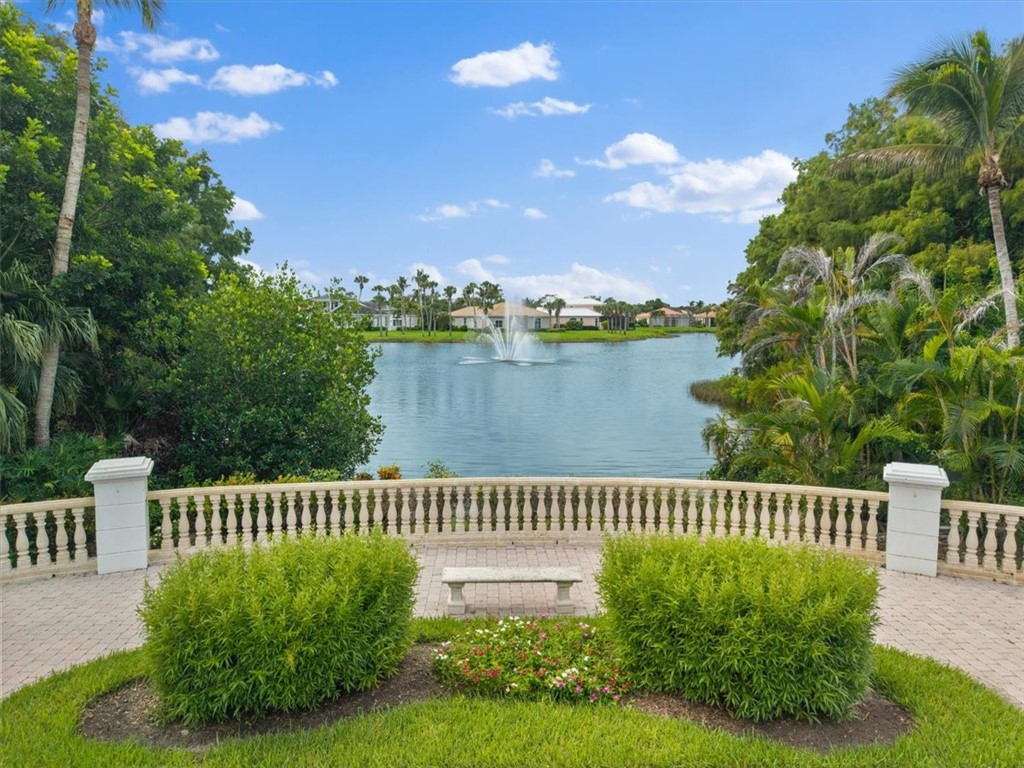 1453 W Island Club Square
