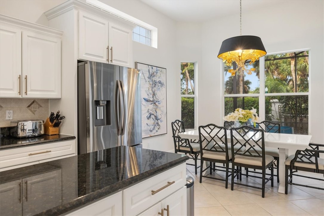 1453 W Island Club Square