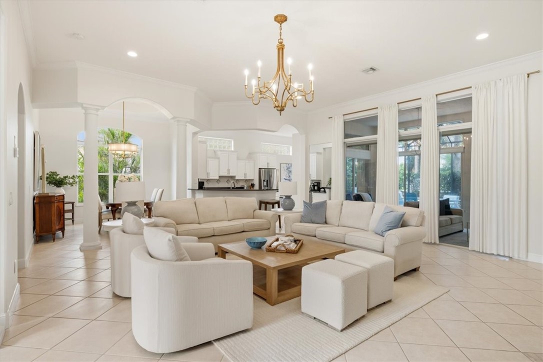1453 W Island Club Square