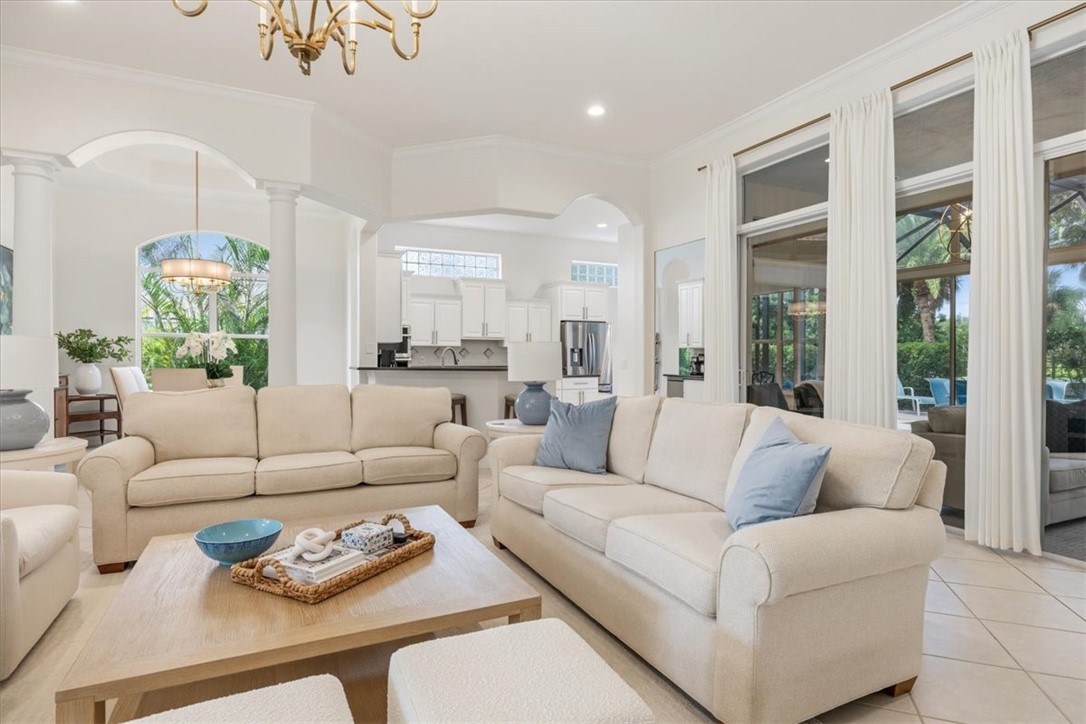 1453 W Island Club Square