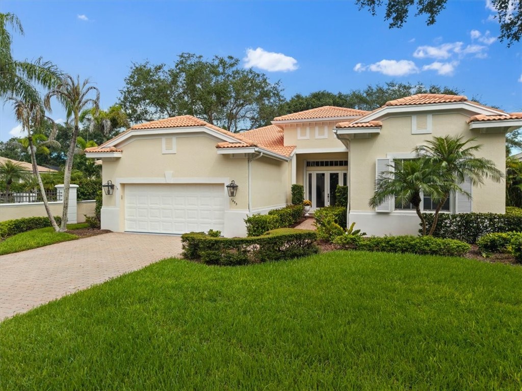 1453 W Island Club Square