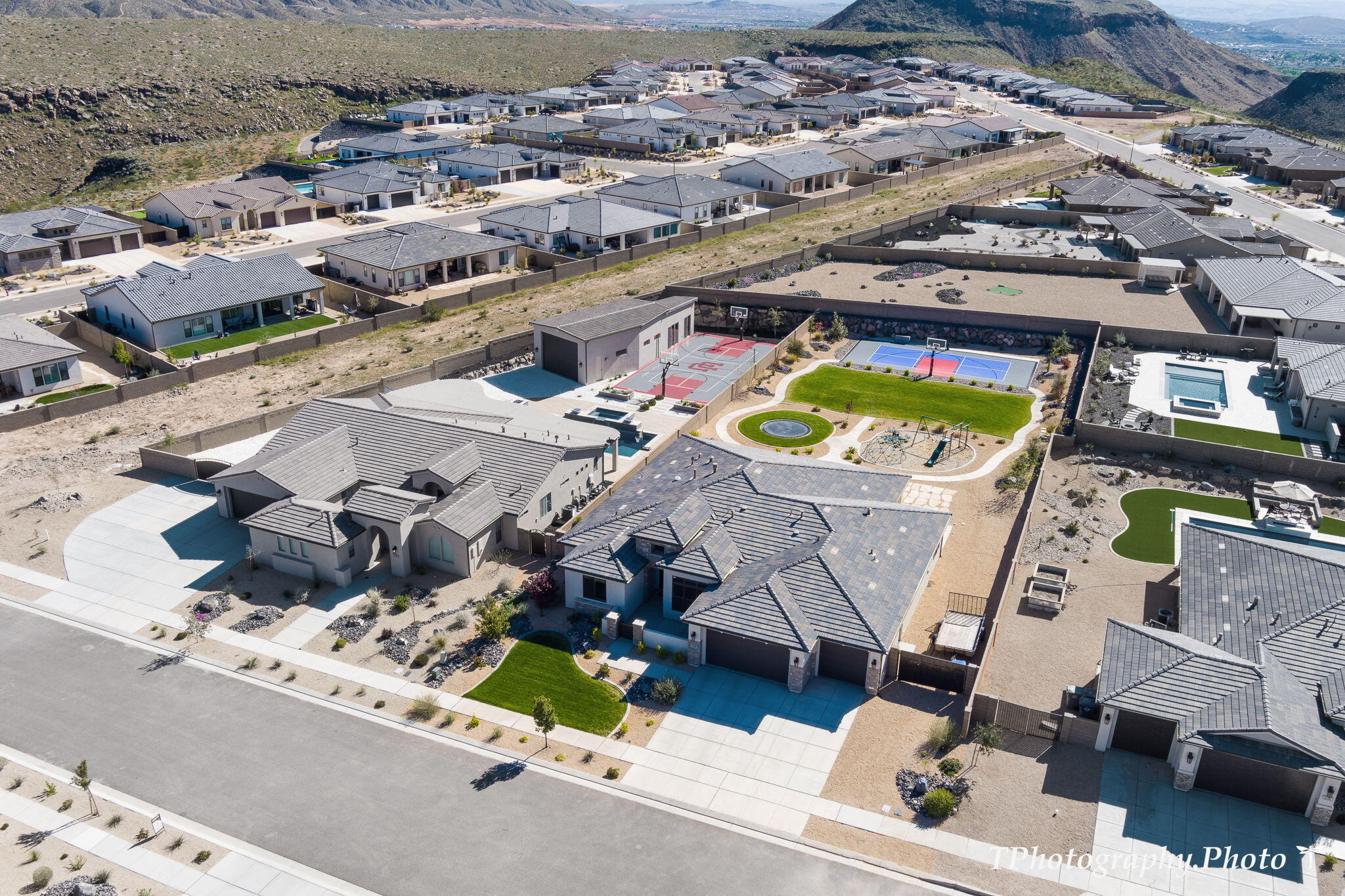 2148 E Cobblecreek DR