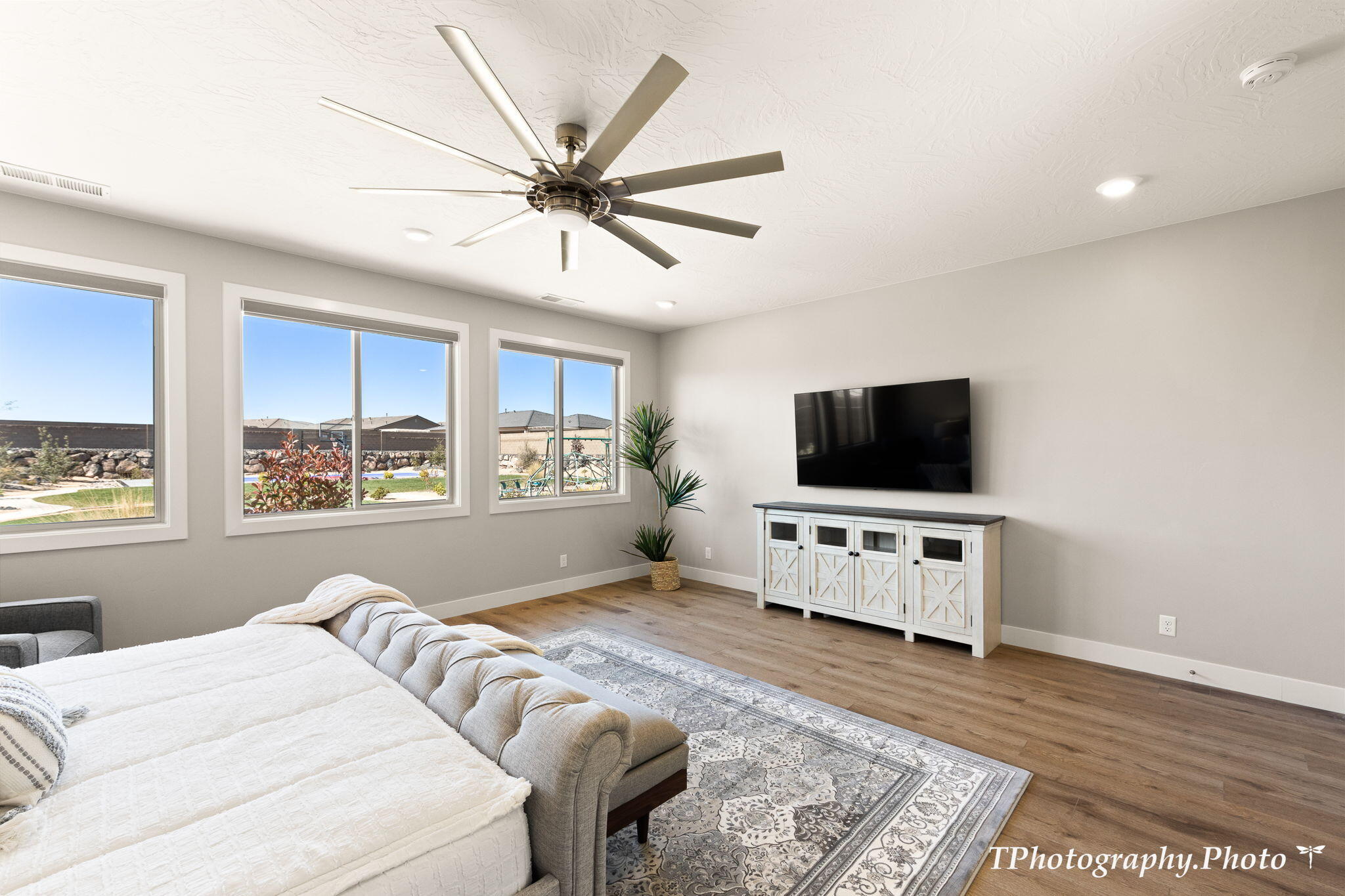 2148 E Cobblecreek DR