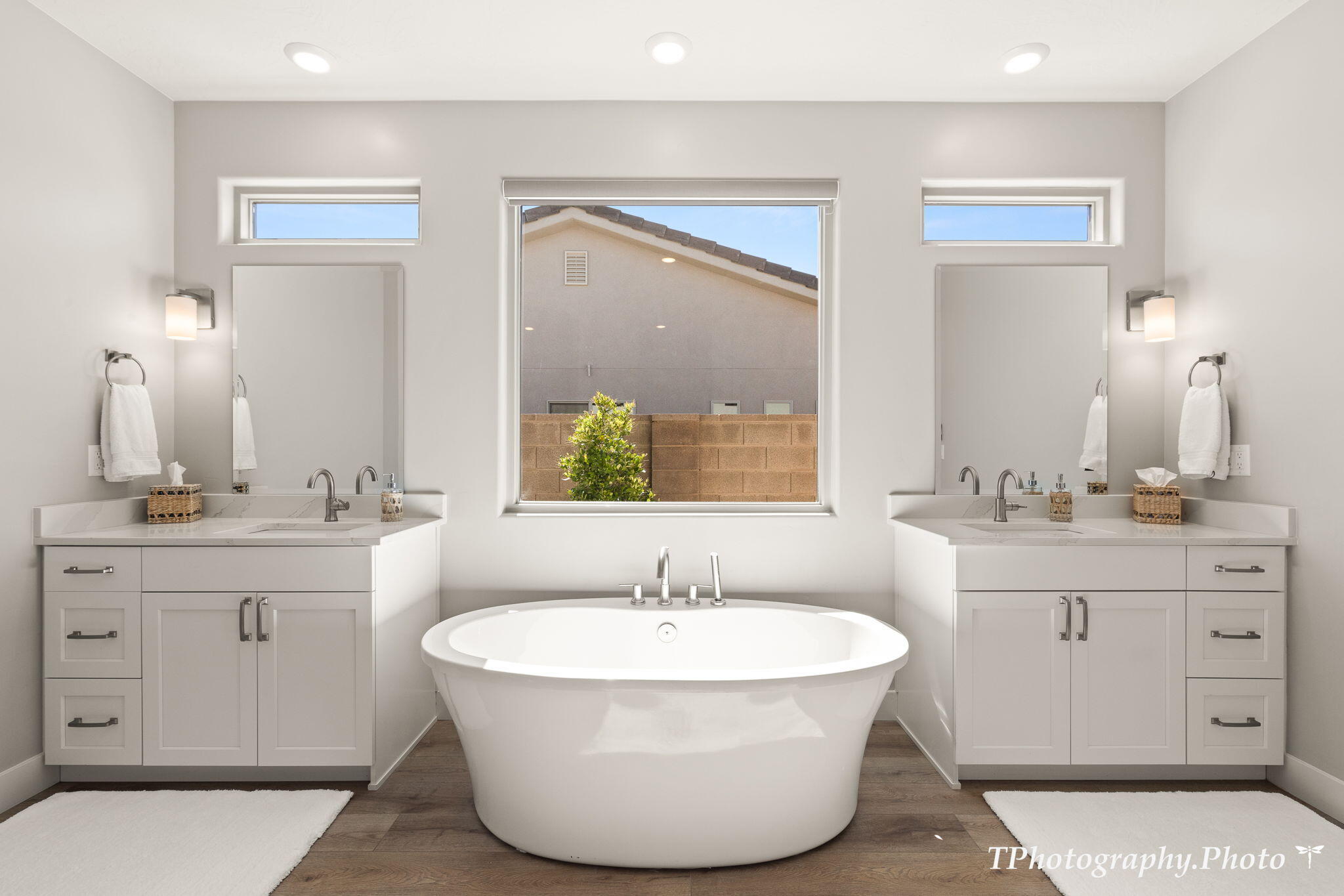 2148 E Cobblecreek DR