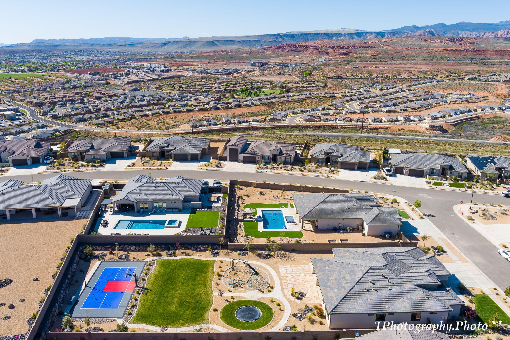 2148 E Cobblecreek DR