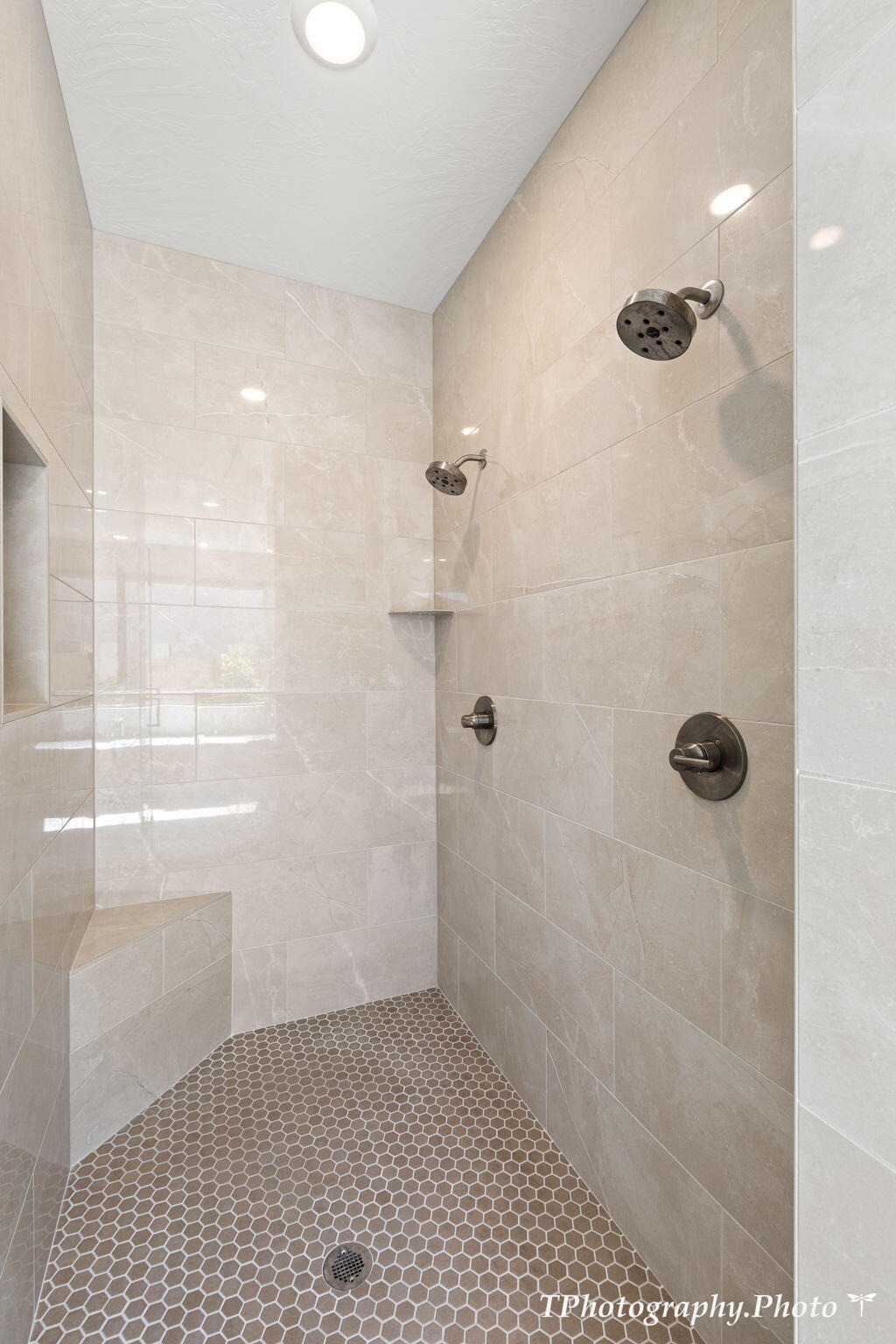 2148 E Cobblecreek DR