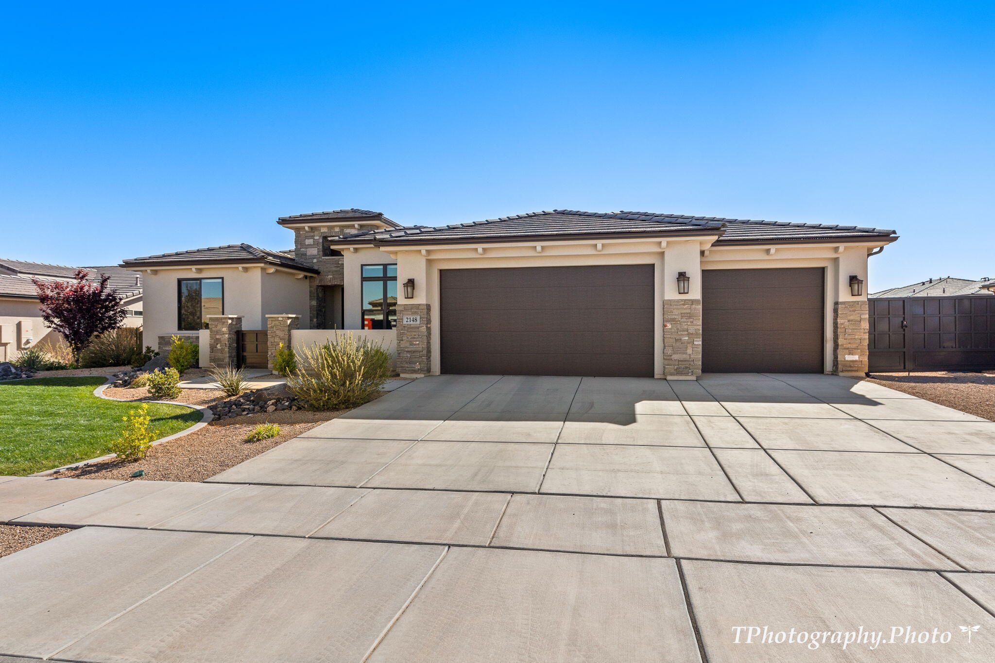 2148 E Cobblecreek DR