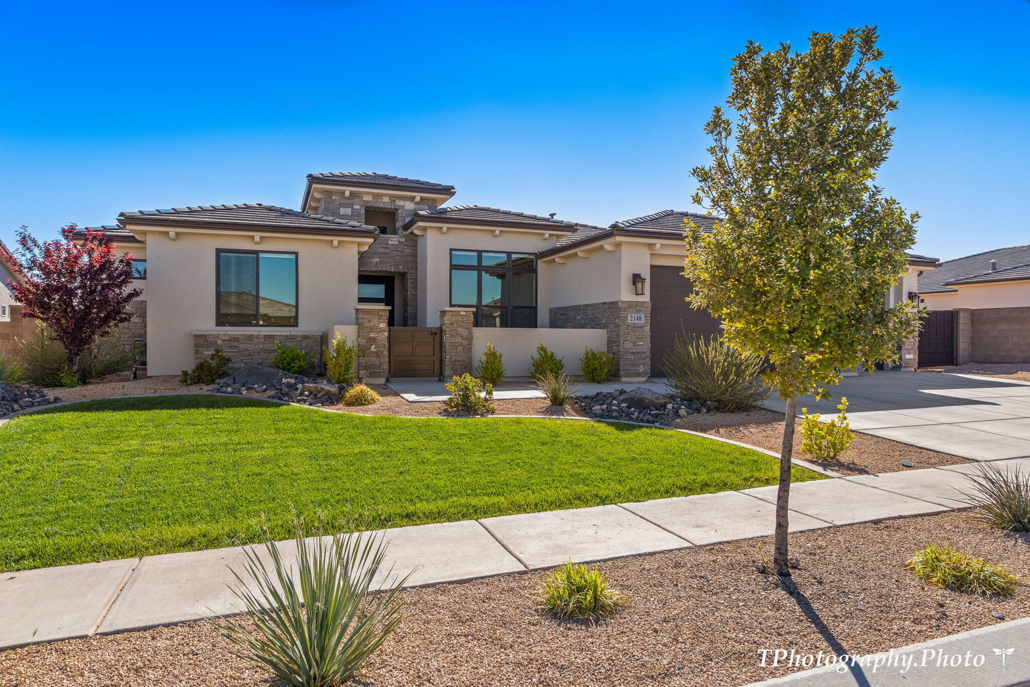 2148 E Cobblecreek DR