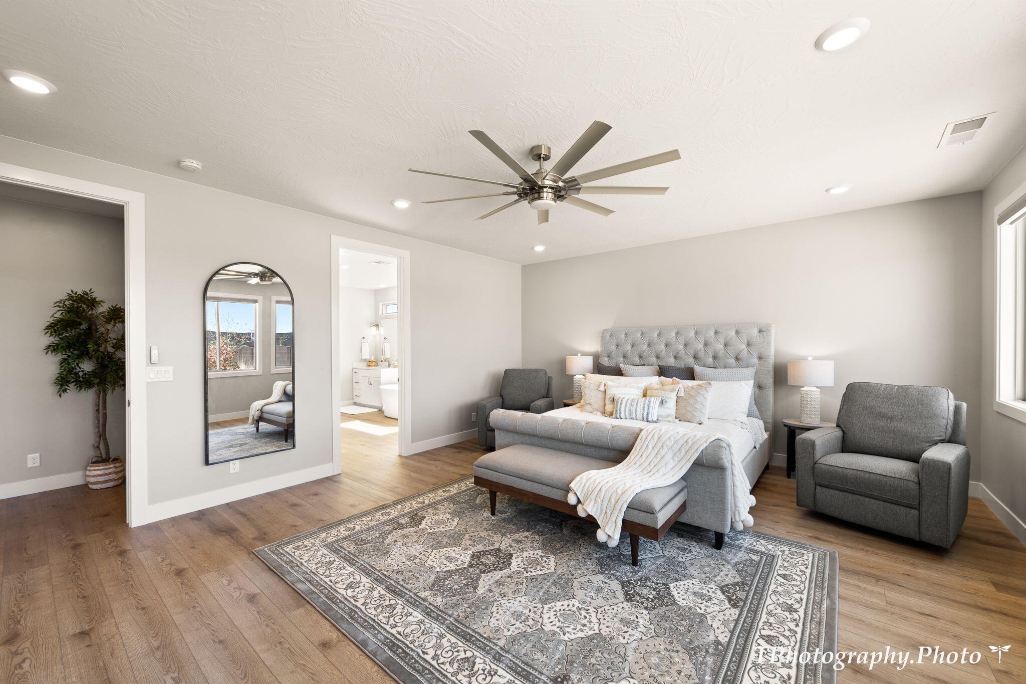 2148 E Cobblecreek DR