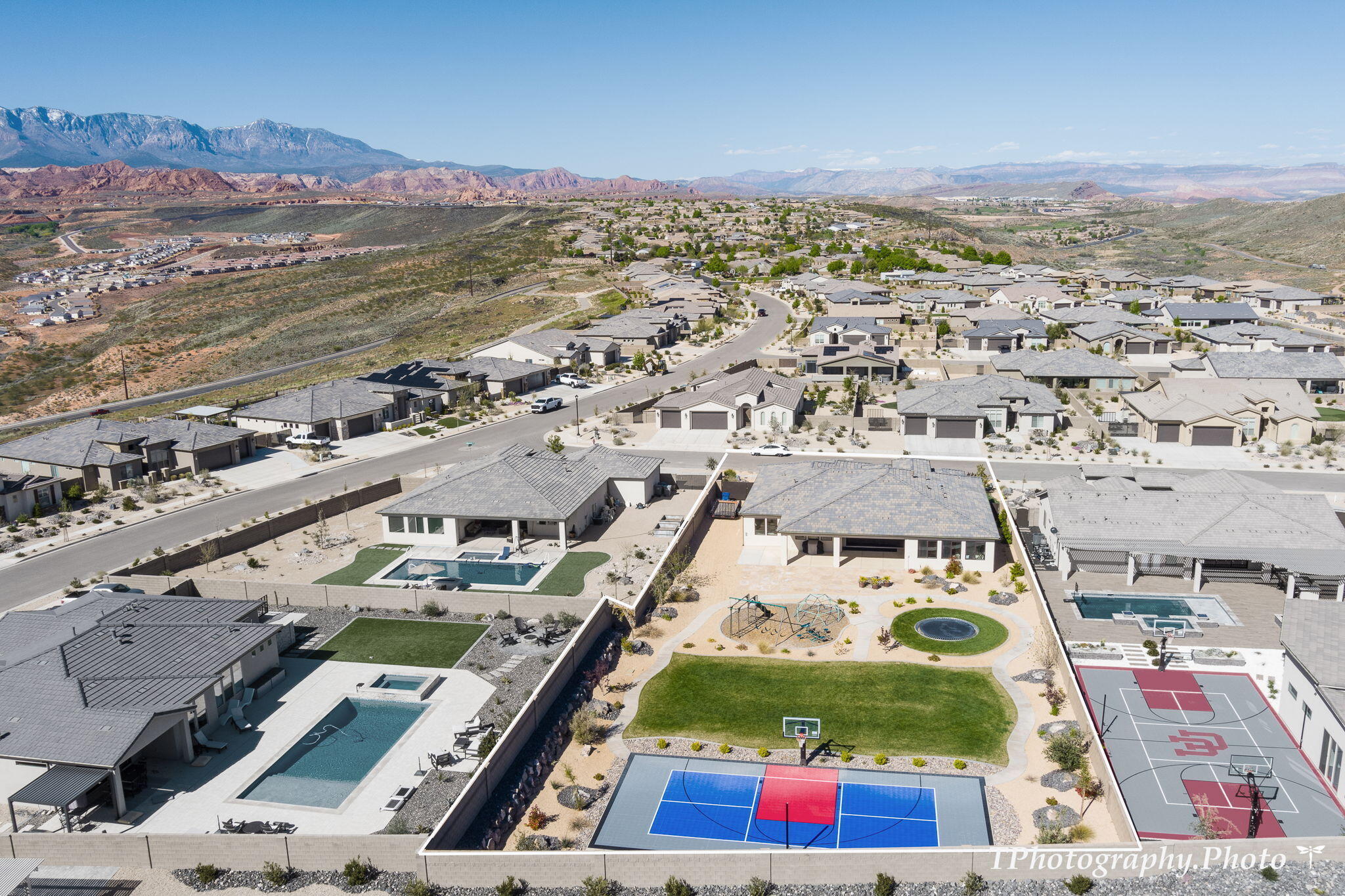 2148 E Cobblecreek DR