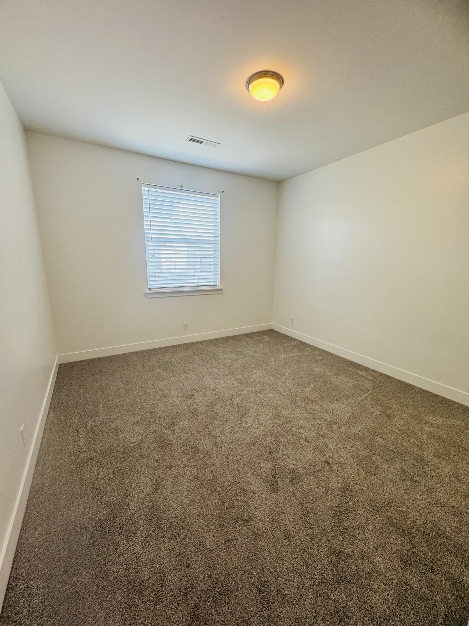 5670 S Carnelian Parkway