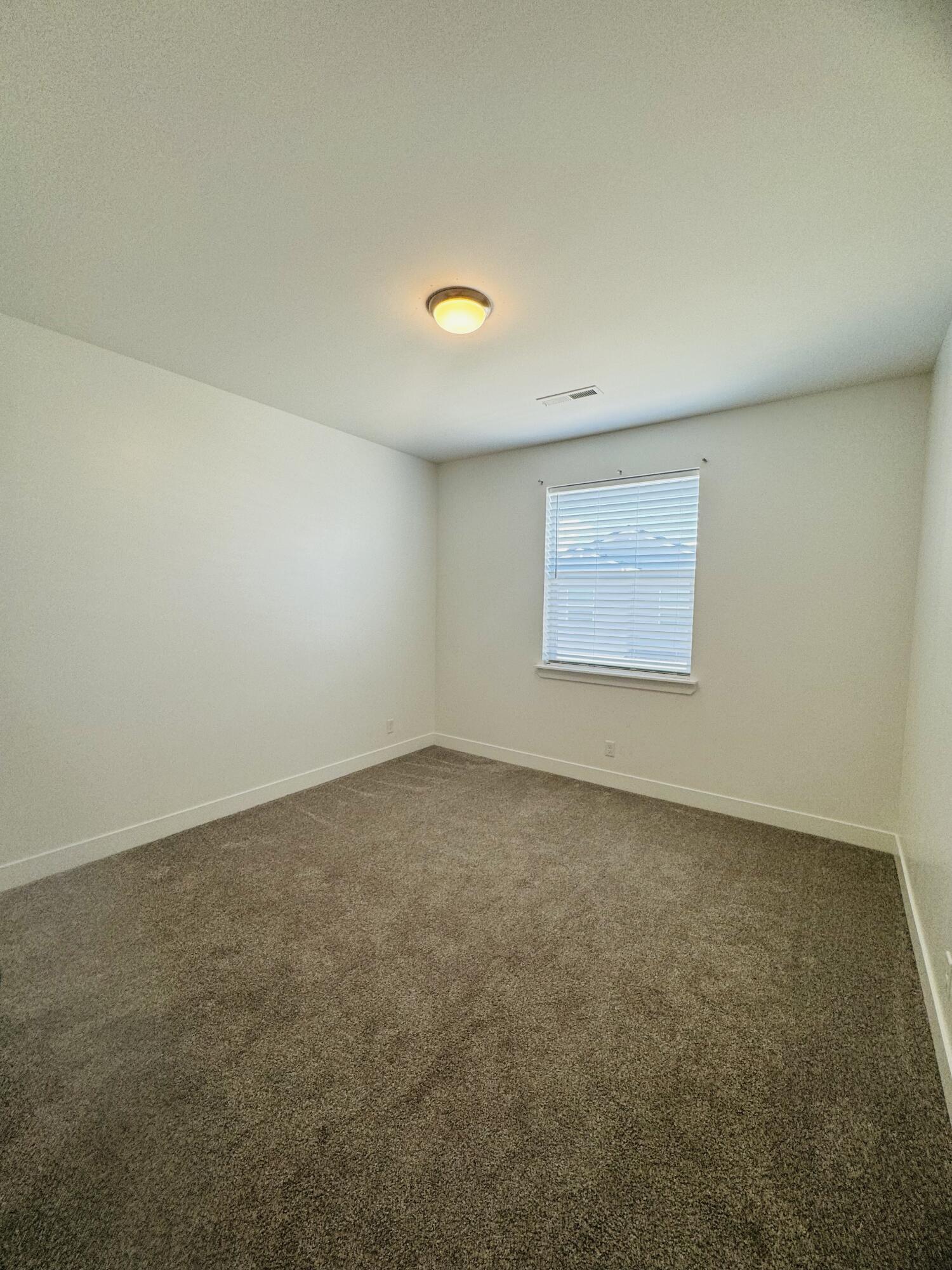 5670 S Carnelian Parkway