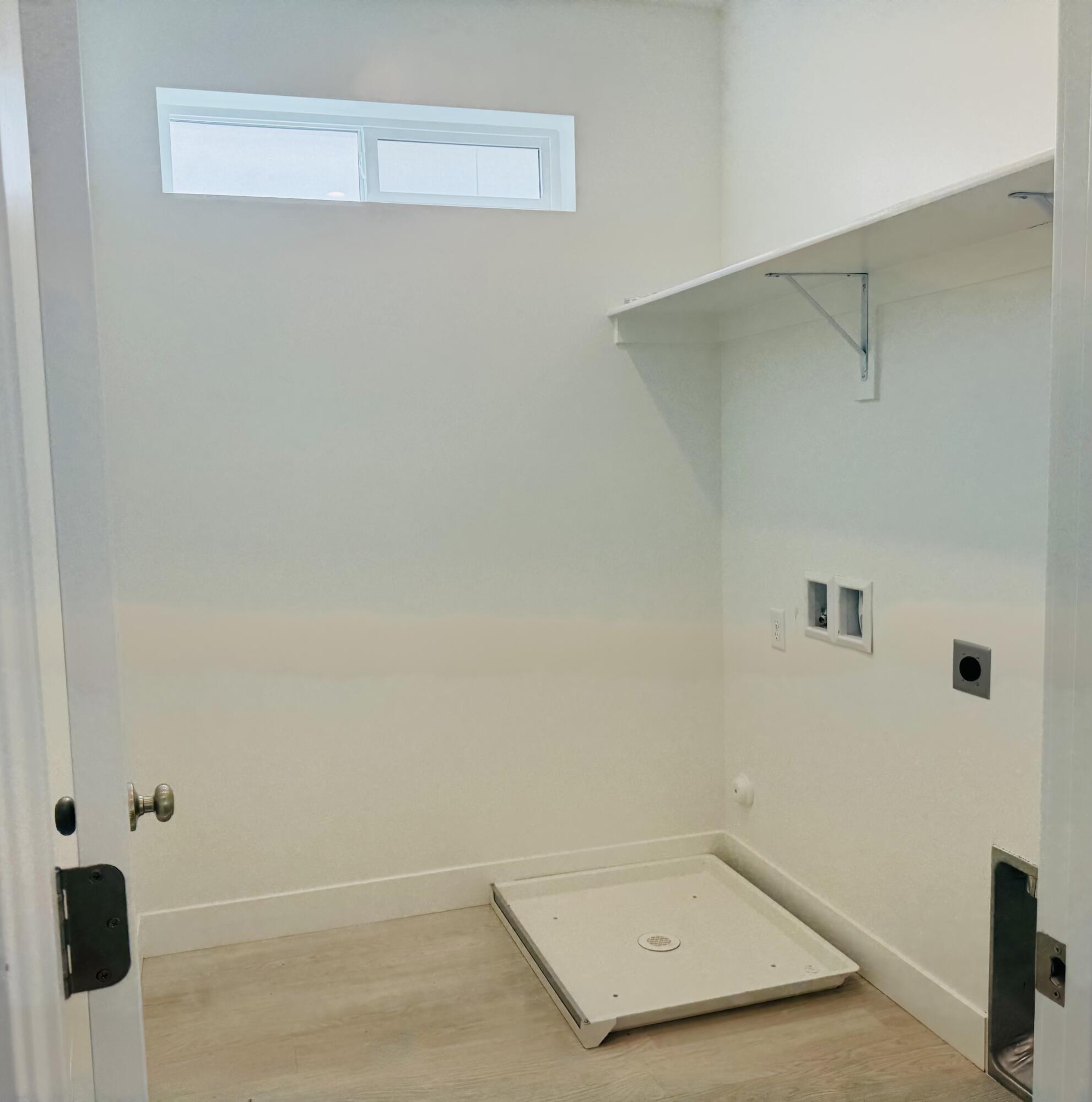 5670 S Carnelian Parkway