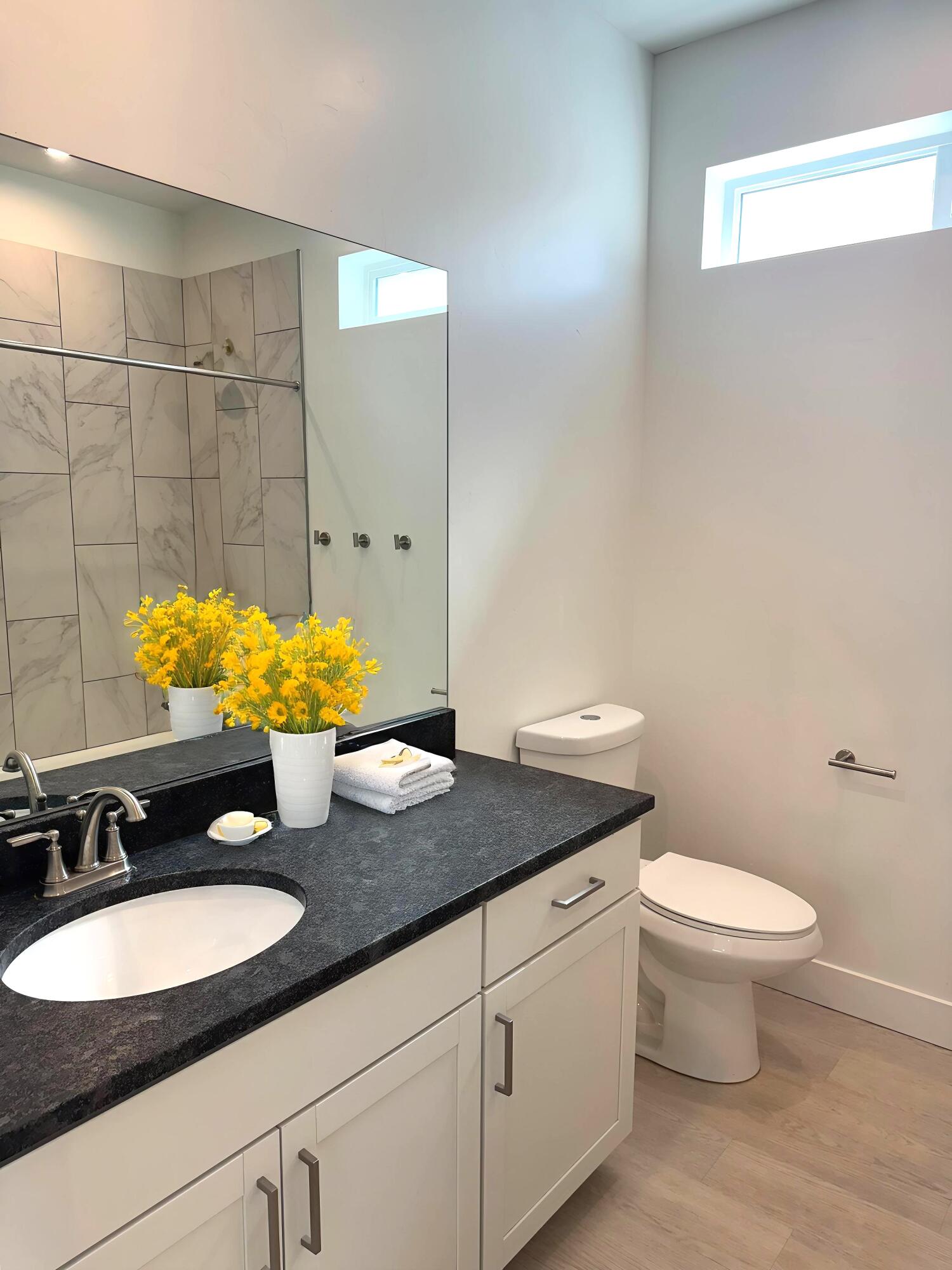 5670 S Carnelian Parkway