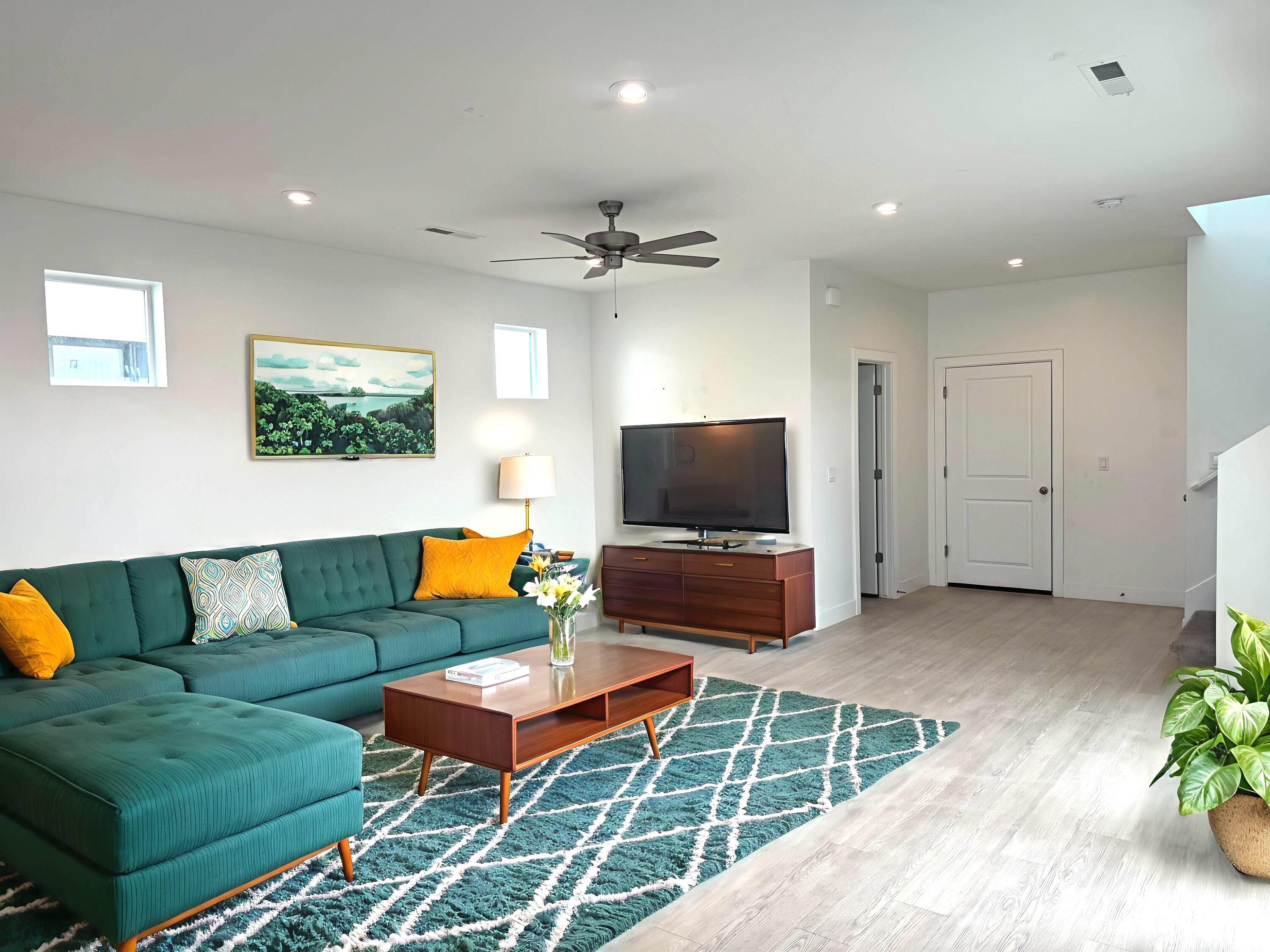 5670 S Carnelian Parkway