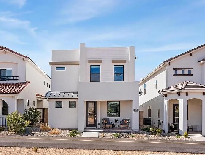 5670 S Carnelian Parkway