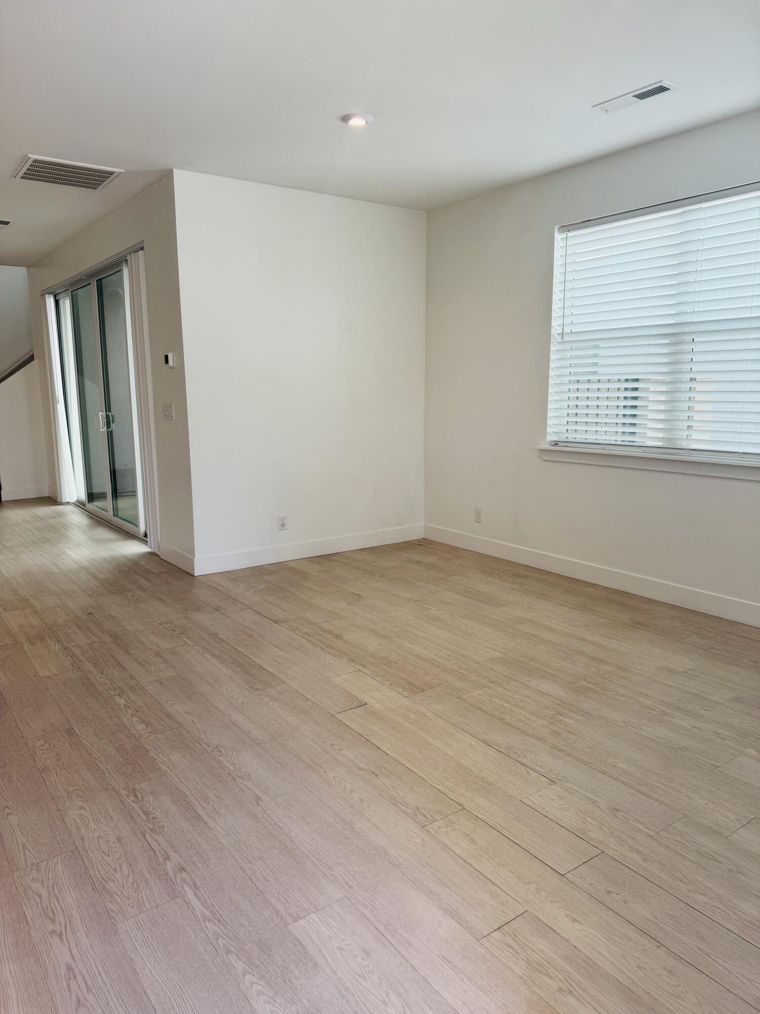 5670 S Carnelian Parkway