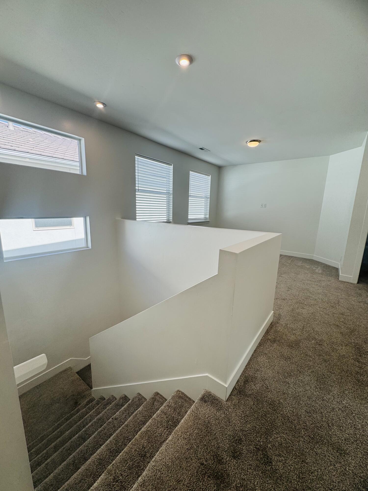 5670 S Carnelian Parkway